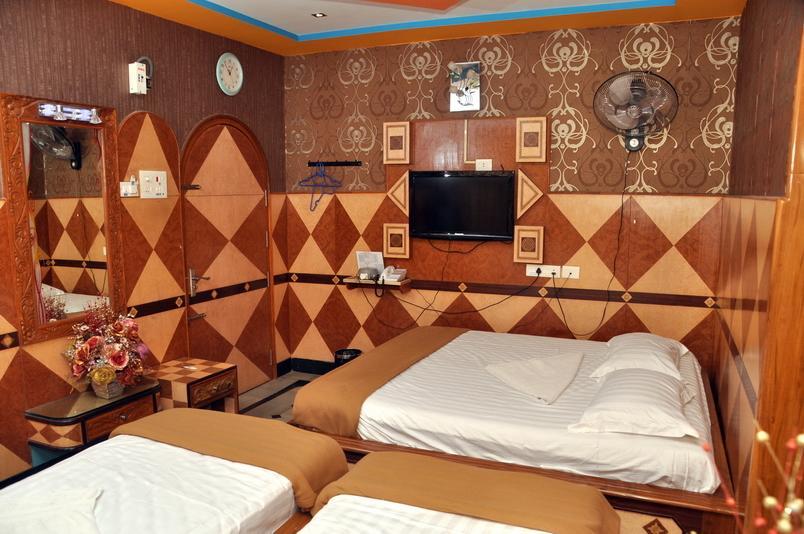 Hotel Shri Swarna'S Palace - A Business Class Hotel Tiruchirappalli Ngoại thất bức ảnh